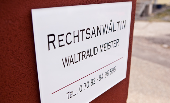 Türschild Rechtsanwältin Waltraud Meister